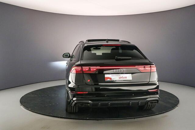 Audi Q8 55 TFSI e quattro Pro Line S | B&O | Pano | Nachtzicht | Adapt. Cruise | 23 inch | Adapt. Onderstel | Rood Stiksel | Trekhaak | S -Line |