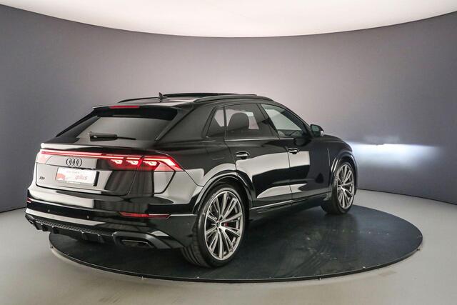 Audi Q8 55 TFSI e quattro Pro Line S | B&O | Pano | Nachtzicht | Adapt. Cruise | 23 inch | Adapt. Onderstel | Rood Stiksel | Trekhaak | S -Line |