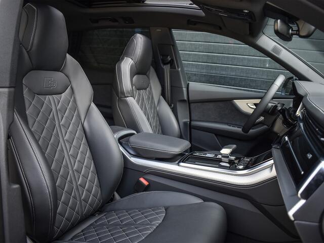 Audi Q8 60 TFSI e quattro Pro Line S Competition | PANORAMADAK | 4 WIEL BESTURING | HEAD UP | B&O AUDIO | MASSAGESTOELEN | SOFT CLOSE | AMBIANCE SFEERVERLICHTING | ELEKTR. TREKHAAK | STOELVERWARMING V+A | STOELVENTILATIE