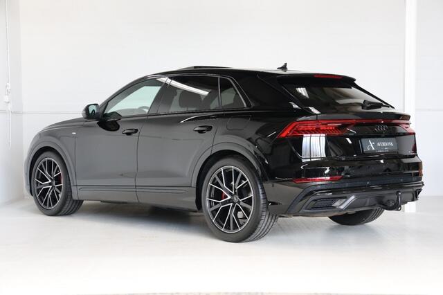Audi Q8 55TFSI e Quattro 381pk S-line Pano/360cam/Softclose/Stoelventila