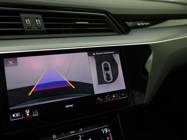 Audi Q8 e-tron 55 quattro Advanced Edition Plus 115 kWh · Panorama dak · Luchtvering · Leder ·