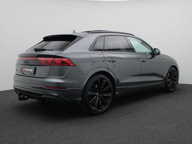 Audi Q8 50 TDI quattro S-Edtion 286PK Tiptronic Laser led matrix, trekhaak, head-up display, schuif-kanteldak, stuur-stoelverwarming, lederen bekleding, 360gr. camera, adaptive air suspension, 23" lichtmetaal, S-line