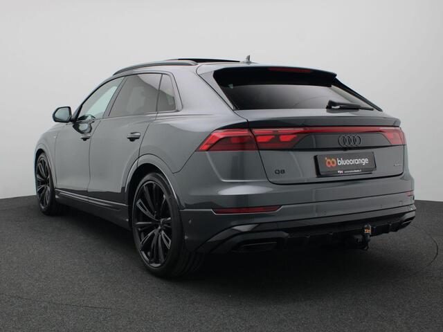 Audi Q8 50 TDI quattro S-Edtion 286PK Tiptronic Laser led matrix, trekhaak, head-up display, schuif-kanteldak, stuur-stoelverwarming, lederen bekleding, 360gr. camera, adaptive air suspension, 23" lichtmetaal, S-line