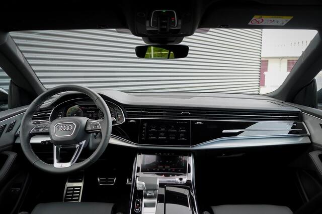 Audi Q8 60 TFSI e quattro Pro Line S Competition / Sakhir Gold / Pano / Incl BTW / B&O / ACC