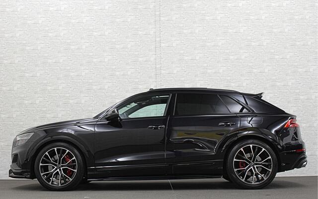 Audi Q8 60 TFSI e 462pk S-Line Competition | RS-Seats | 360 Camera | ACC | Panorama | Luchtvering | B&O Sound | Head-Up | LED-Matrix | Trekhaak | Memory | Stuurverwarming | Sfeerverlichting | Keyless-Entry | Black-Optic | Standkachel | Rijklaar incl. Bovag Garant