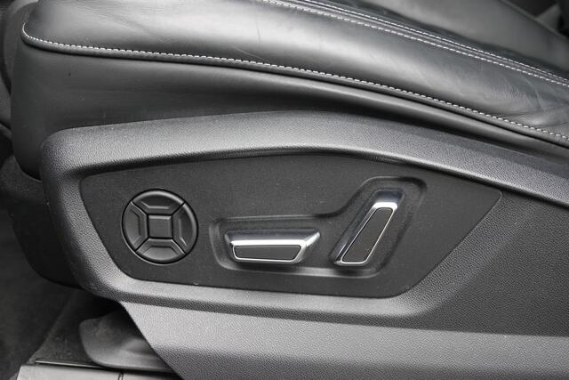 Audi Q8 60 TFSI e quattro Pro Line S Competition | Pano | Trekhaak | HUD | B&O | RS Zetels | Soft-Close |
