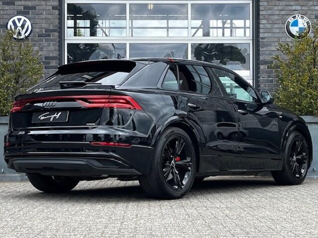 Audi Q8 55 TFSI E Q S-LINE - LUCHTVERING - BLACK OPTIK - EL. TREKH.