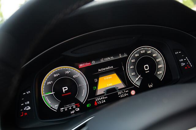 Audi Q8 60 TFSI e quattro Pro Line S Competition , Pano dak, Adap. cruise, HUD, 3D camera,