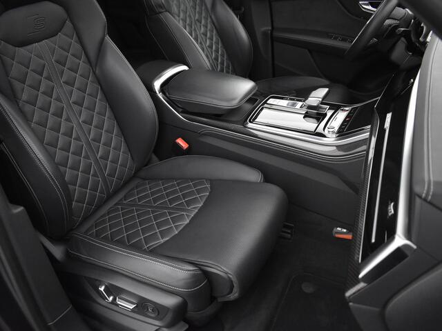 Audi Q8 4.0 TFSI 507pk Tiptronic SQ8 Quattro · Panoramadak · Elek. Trekhaak · Massage · Stoelventilatie · Carbon Interieur · 360 Camera · LED Matrix · 23'' Inch · Alarmklasse 3 & 4 ·