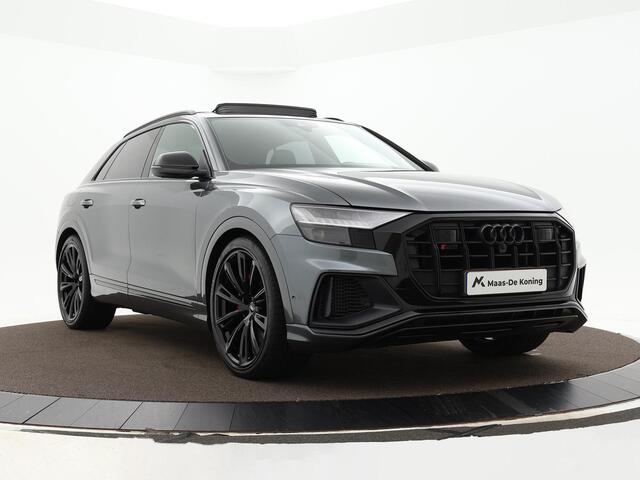 Audi Q8 4.0 TFSI 507pk Tiptronic SQ8 Quattro · Panoramadak · Elek. Trekhaak · Massage · Stoelventilatie · Carbon Interieur · 360 Camera · LED Matrix · 23'' Inch · Alarmklasse 3 & 4 ·