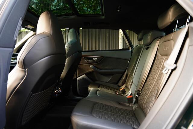 Audi Q8 4.0 TFSI RS Q8 quattro Goodwood Green Head up B&O
