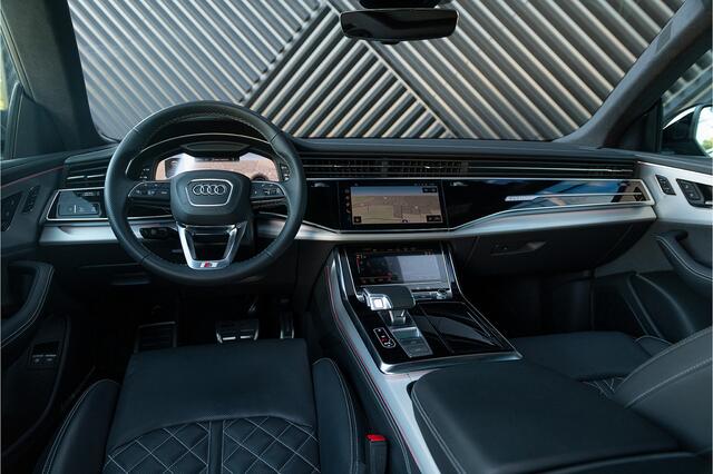 Audi Q8 60 TFSI e quattro S-Line Competition Panodak ACC Trekhaak Achteras Bestr. Head Up 360 Oled Massage Softcl. B&O Stoelvent. Trekhaak
