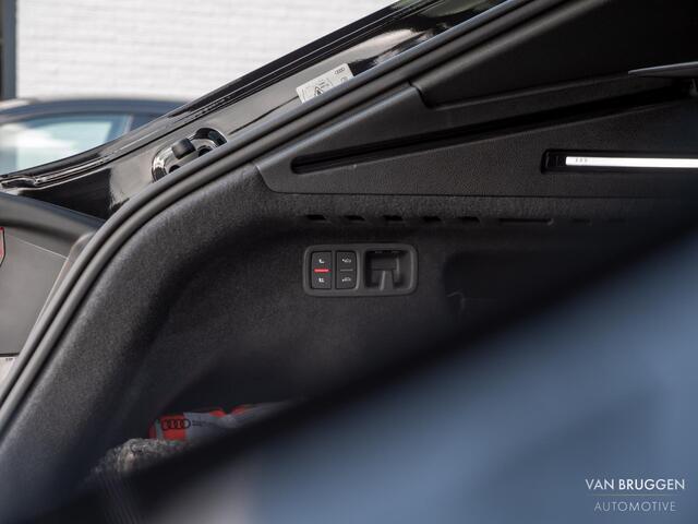 Audi Q8 55 TFSI e quattro S-Line Pano RS Trekhaak Massage HUD