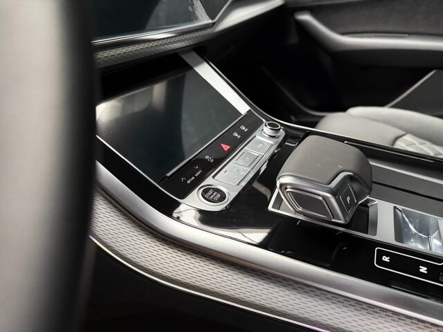 Audi Q8 Q8 3xS-LINE 23 inch soft close vol leer head-up trekhaak