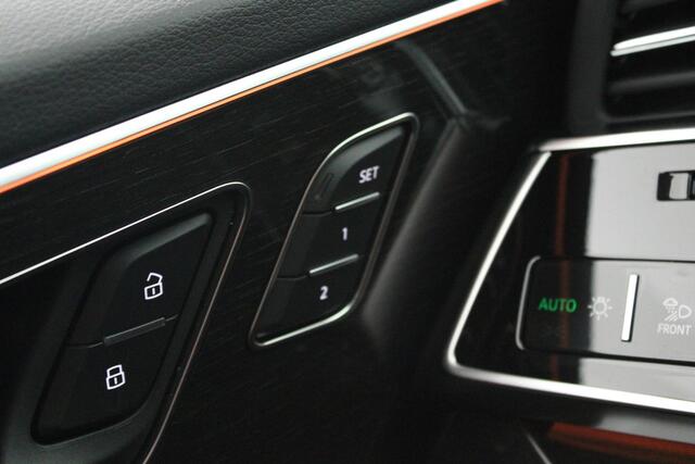 Audi Q8 60 TFSI e 490pk quattro Pro Line S Competition Trekhaak 360Camera Head-Up B&O Leder Laser Led Keyless Panoramadak