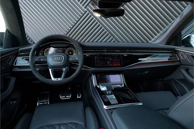 Audi Q8 60 TFSI e quattro S-Line Competition Panodak ACC Trekhaak Achteras Bestr. Head Up 360 Oled Massage Softcl. B&O Stoelvent. Trekhaak