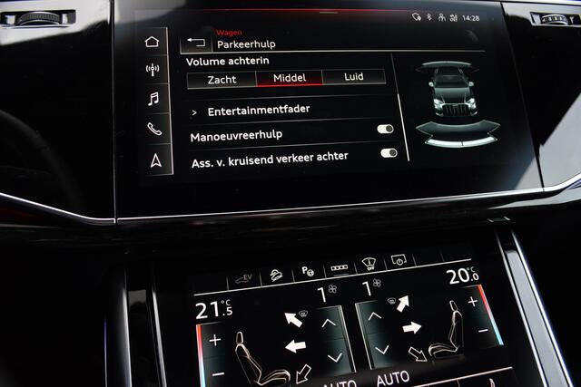 Audi Q8 55 TFSI e Quattro / 2x S-line/ Standkachel/ Luchtvering/ Panoramadak/ Trekhaak/ 280kW (381PK)