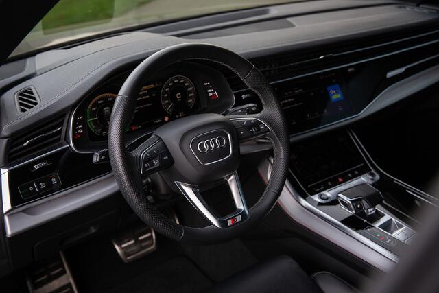 Audi Q8 55 TFSI e quattro Pro Line Advanced , 3D-camera, Luchtvering, Head-up display, Apple Carplay,