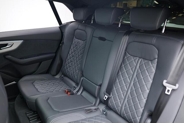 Audi Q8 60 TFSI e quattro Pro Line S Competition |Pano|RS-Zetels|HUD|4-Wielsturing|B&O|