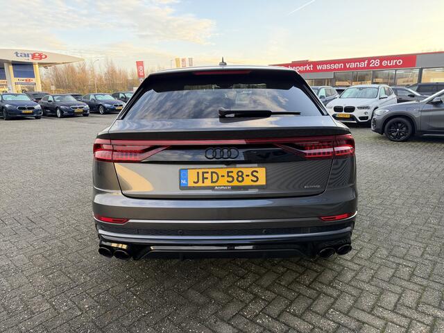 Audi Q8 60 TFSI e 467 PK Quattro Pro Line S-Line Competition SQ8 Diffuser Panoramadak S-Line Sportstoelen Plus Trekhaak Stuurverwarming Stoelverkoeling ACC Audi Exclusive Individueel-lak Rotor Grau!