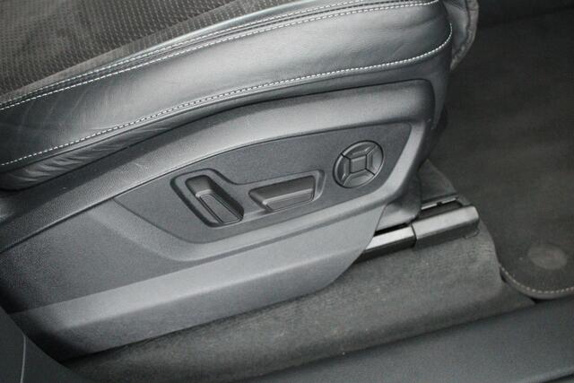 Audi Q8 55 TFSI 340pk quattro 2x S-Line ABT Trekhaak 360Camera B&O Memory Luchtvering Matrix Led Panoramadak Keyless Navigatie