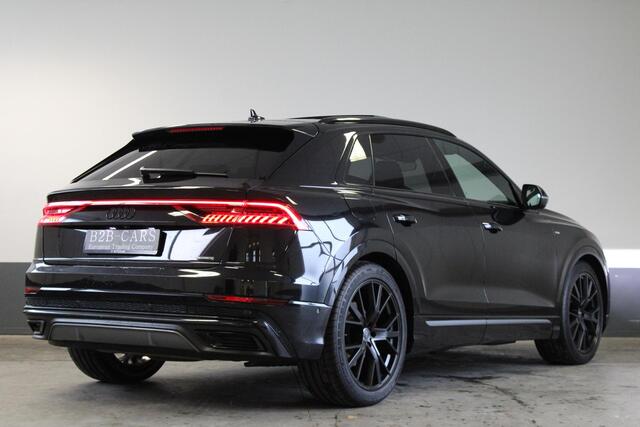 Audi Q8 50 TDI Quattro 3x S-line Panorama - Matrix LED - Lederen Bekleding