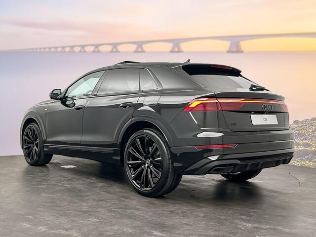 Audi Q8 Pro Line S 55 TFSI e 290 kW / 394 PK SUV 8 versn.