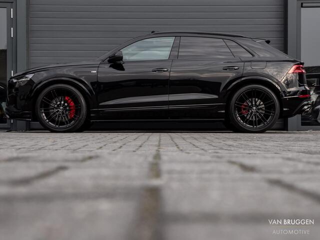 Audi Q8 55 TFSI e quattro S-Line Pano RS-Stoelen Softclose 360 B&O