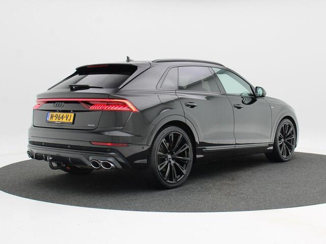 Audi Q8 55 TFSi e quattro S-Line 381 Pk | Head-Up | Luchtvering | B&O Audio | Panoramadak | 360° Camera | Trekhaak | LED | 23 Inch