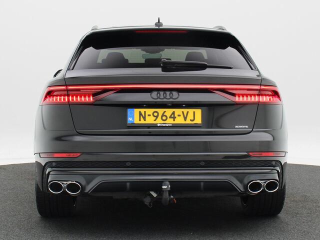 Audi Q8 55 TFSi e quattro S-Line 381 Pk | Head-Up | Luchtvering | B&O Audio | Panoramadak | 360° Camera | Trekhaak | LED | 23 Inch