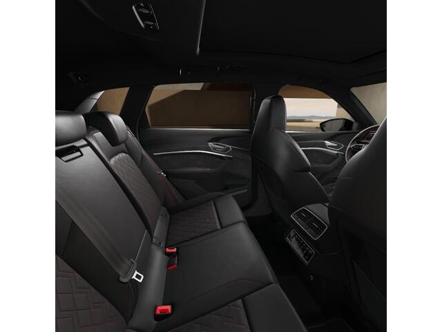 Audi Q8 e-tron 55 quattro S Line Competition 115 kWh