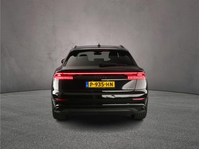 Audi Q8 55 TFSI e quattro Pro Line Plus | Trekhaak | ACC | Achteruitrijcamera | Tour | City | Memory | Ambient lighting |