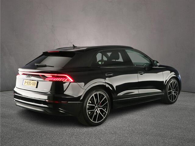 Audi Q8 55 TFSI e quattro Pro Line Plus | Trekhaak | ACC | Achteruitrijcamera | Tour | City | Memory | Ambient lighting |