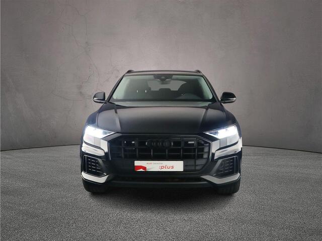 Audi Q8 55 TFSI e quattro Pro Line Plus | Trekhaak | ACC | Achteruitrijcamera | Tour | City | Memory | Ambient lighting |