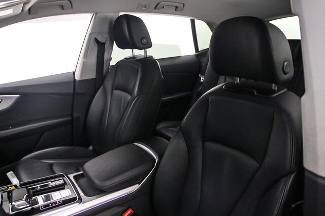 Audi Q8 55 TFSI e quattro Pro Line Plus | Trekhaak | ACC | Achteruitrijcamera | Tour | City | Memory | Ambient lighting |