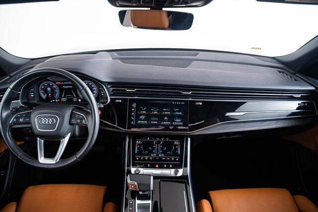 Audi Q8 55 TFSI e quattro Pro Line Advanced Panoramadak - Comfortstoelen - Head up - B&O - Audi active lane assist - Adaptive air suspension - Elektrisch verstelbare stoelen - Stoelmassage/Ventilatie -