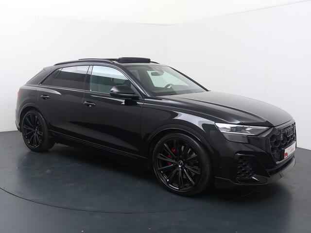Audi Q8 60 TFSI e quattro | 490 PK | SoH 97% | S-Line | Lederen bekleding Volcano met ruit | Panoramadak | Head -Up display | Assistentiepakket plus | Trekhaak |