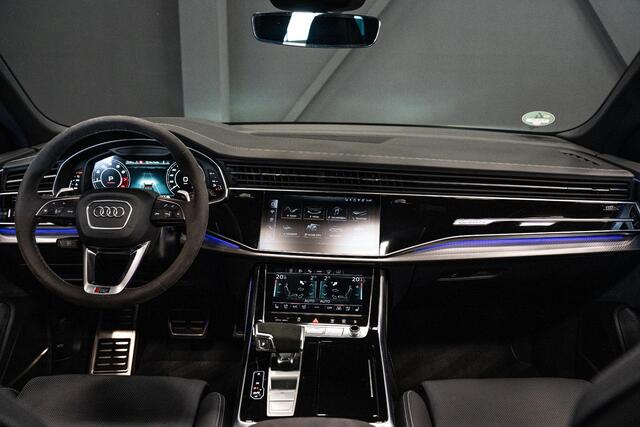 Audi Q8 4.0 TFSI RS Q8 quattro Performance *Achteras-besturing / Standkachel / Panorama / Bang & Olufsen / Stoelventilatie & massage / HUD*