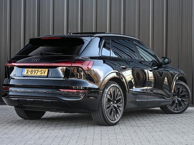 Audi Q8 e-tron 55 quattro Advanced Edition Plus 115 kWh | Panoramdak | Ambiance interieur | Adaptive Cruise | NL-Auto | Memory seats | Keyless