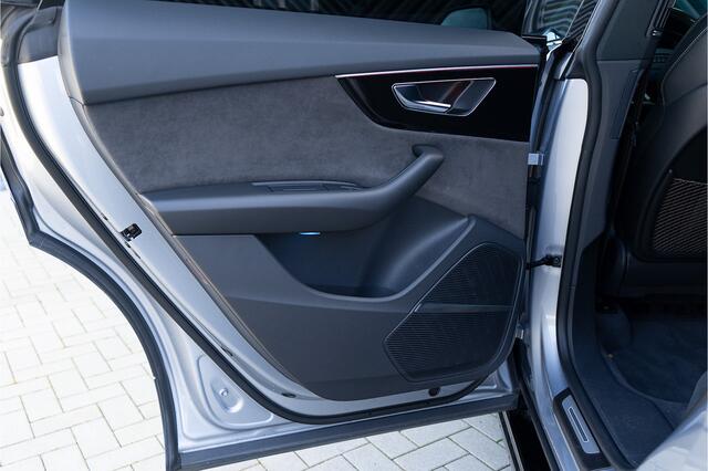 Audi Q8 55 TFSI e quattro S-Line ACC Pano RS-Stoelen Matrix Memory B&O 360 Softcl. Trekhaak