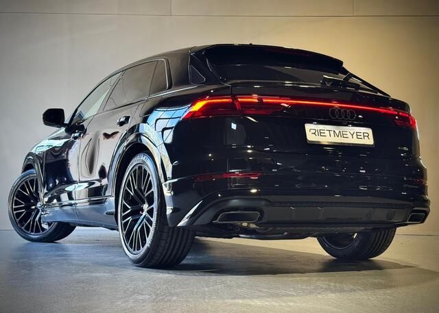 Audi Q8 55 TFSI e quattro Pro Line S |Pano |RS Zetels |Softcolse |Luchtvering |4 Wiel Best. |Elek Trekhaak |B&O