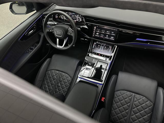 Audi Q8 60 462pk Competition S-Line | 11-2022 | RS Leder | Carbon | Softclose | 360 Camera | ACC | Panorama | Luchtvering | Nachtzicht Cam | Headup | LED-Matrix | Trekhaak | Lane & Side Assist | Led Sfeerverlichting | Keyless-Entry | | Black-Optic | Rijklaar incl