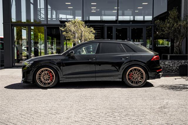 Audi Q8 60 TFSI e ABT Aero Competition | Audi Exclusive Pantherzwart | Advanced onderstel | Stoelventilatie + massagefunctie | Uitgebreid lederpakket | Carbon | Head up | B&O | Servosluiting