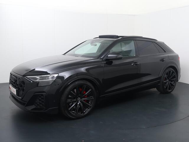 Audi Q8 60 TFSI e quattro | 490 PK | SoH 97% | S-Line | Lederen bekleding Volcano met ruit | Panoramadak | Head -Up display | Assistentiepakket plus | Trekhaak |
