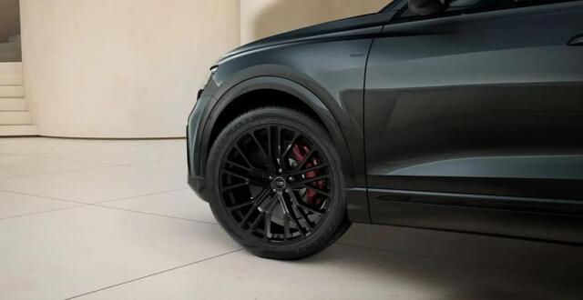 Audi Q8 60 TFSI e quattro Pro Line S Competition HD Matrix/Pano/4wiel/B&O/360/RS-stoel/Luchtvering/Keyless/Head-up/22"/Trekhaak