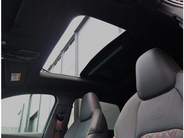 Audi Q8 e-tron 55 quattro S Edition 115 kWh | 94% SOH | Pano | B&O | 22Kw Boordlader | Airco separaat | HUD | 360 | 22 Inch