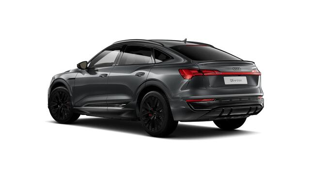 Audi Q8 Sportback e-tron 55 quattro S Edition 115 kWh Panoramadak - Adaptieve Cruise Control - Optiekpakket zwart - Stoelverwarming vóór - S Sportstoelen - Uitgebreide interieurvoorverwarming - Assistentiepakket 'Tour' -