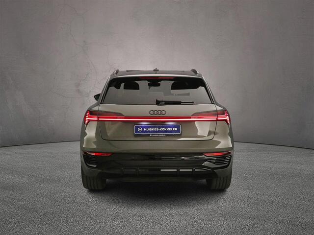 Audi Q8 e-tron 55 quattro S Edition 408PK 115 kWh | Pano | Head-up | Servo | Top-view | B& O | Alcantara | Privacy-Glas | Ambient-Lightning | Comfort-Sleutel | Digitale-Matrix |