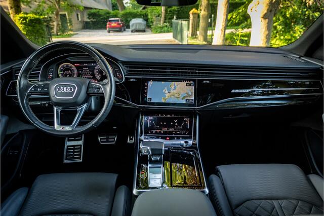 Audi Q8 60 TFSI e Quattro Pro Line S Competition Massage Soft Close 23" Stoelventilatie B&O Panorama