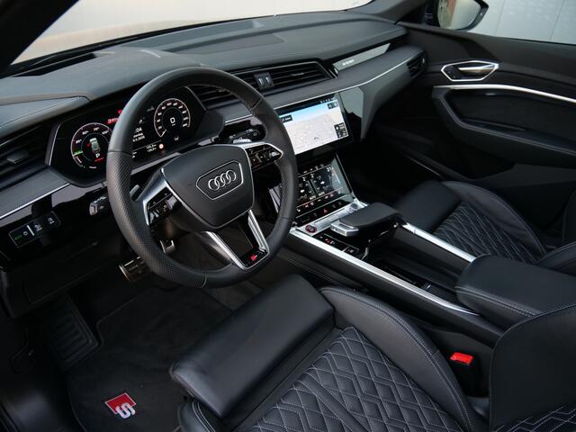 Audi Q8 e-tron S quattro SQ8 115 kWh 504 Pk Automaat Navi / DAB / Leer / Pano-dak / Luchtvering / 21 inch / SOH 98 %